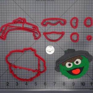 Sesame Street - Oscar the Grouch with Trash Lid 266-F549 Cookie Cutter Set